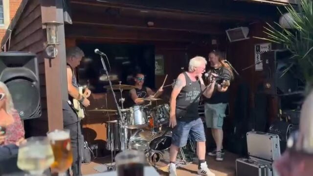 LIVE NOW here at The Inn On The Furlong PV Hard Rock Band 

#furlongmusic #furlongevents